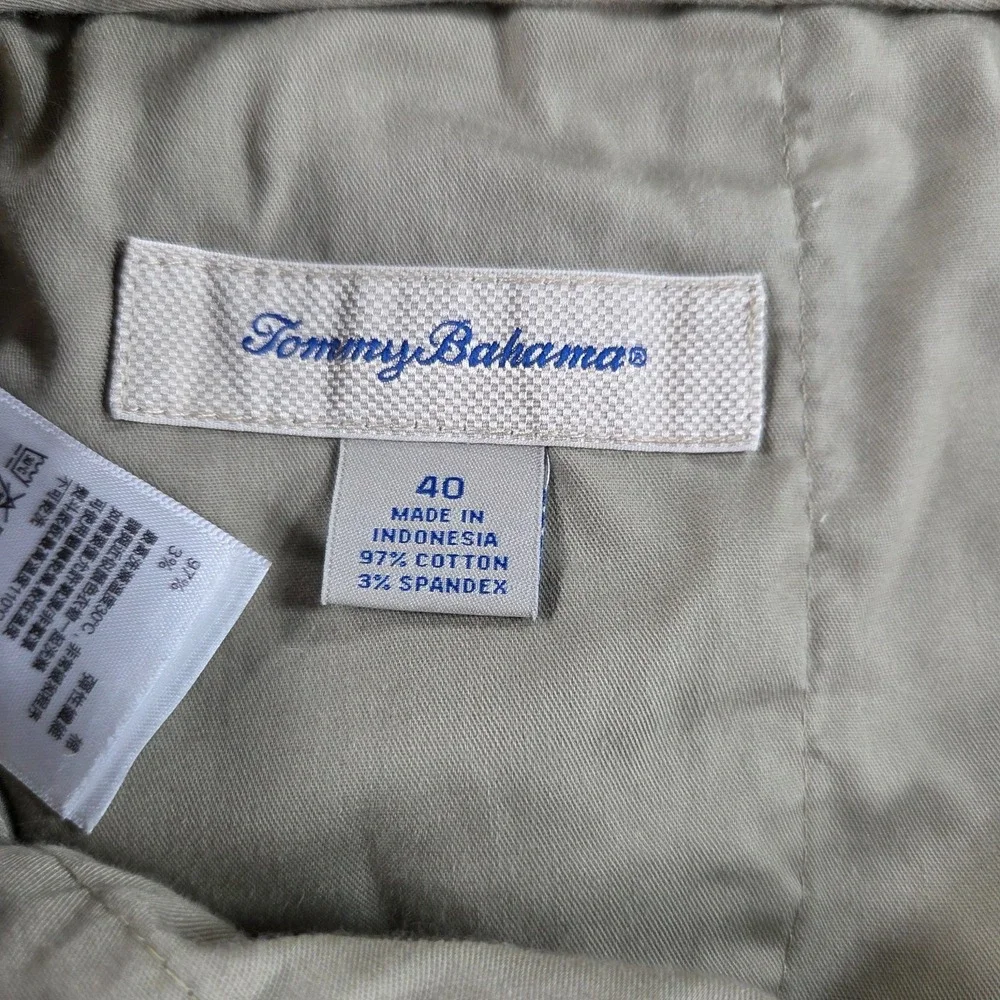 Tommy Bahama Men's 40 Beige Stretch Flat Front Shorts